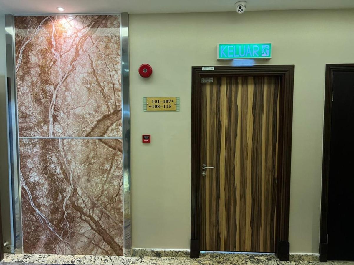 Nova Hotel Miri Exterior photo